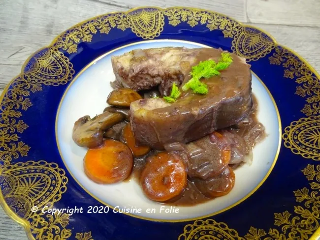 21 Oct : Duo cabillaud et saumon à la Bourguignonne, crémeux de patate douce, endives braisées